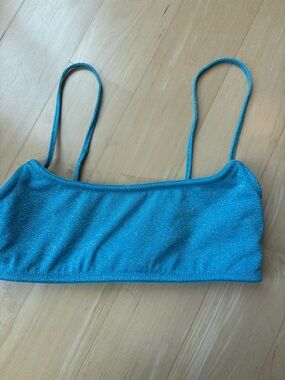 TRIANGL TOP WITH FLAW